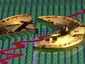 4 Helpful Tips in Dealing with Cryptocurrency Market Turmoil